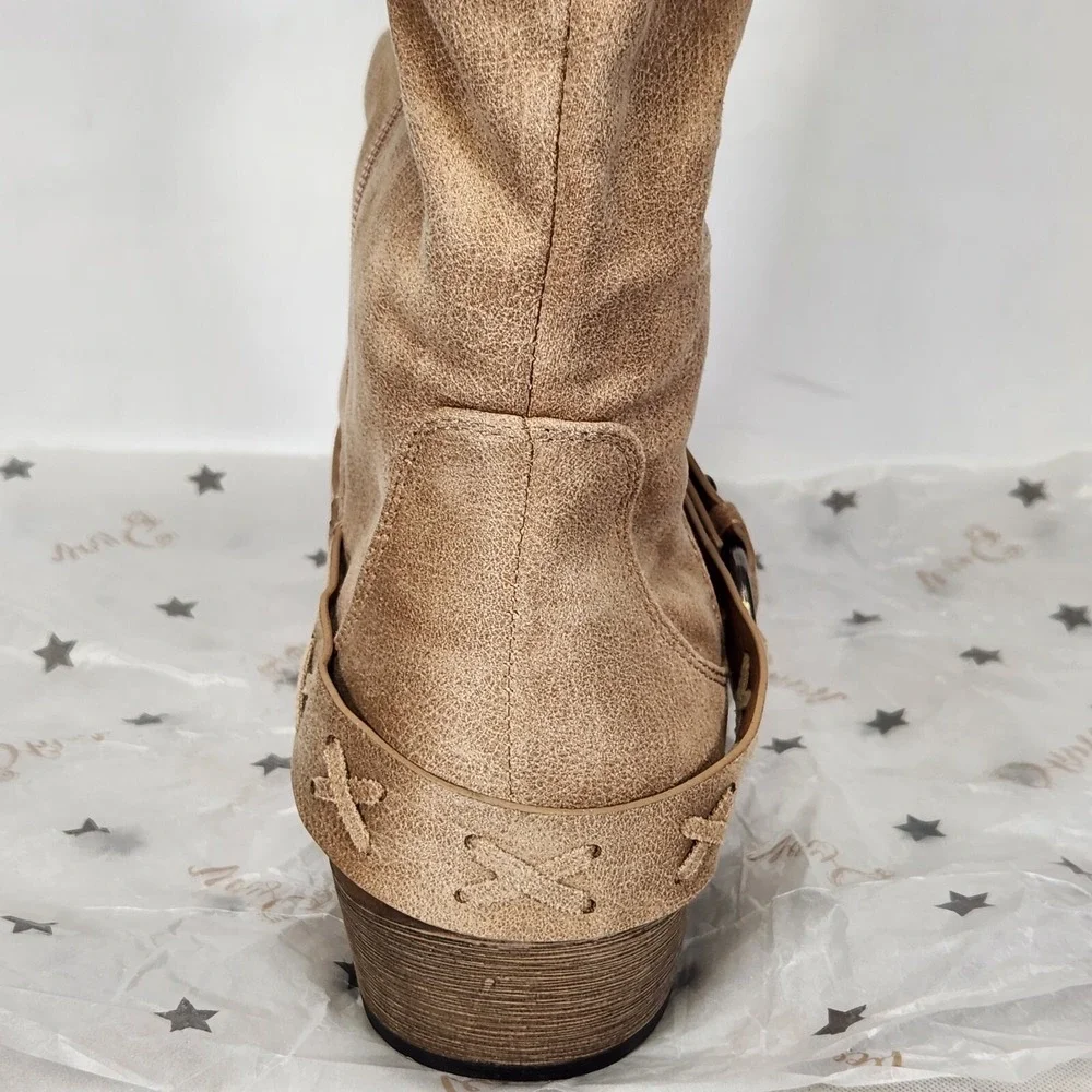 Very G Merlot Boots Women Size 8 Cream Distressed Slouchy Knee High Harness Zip